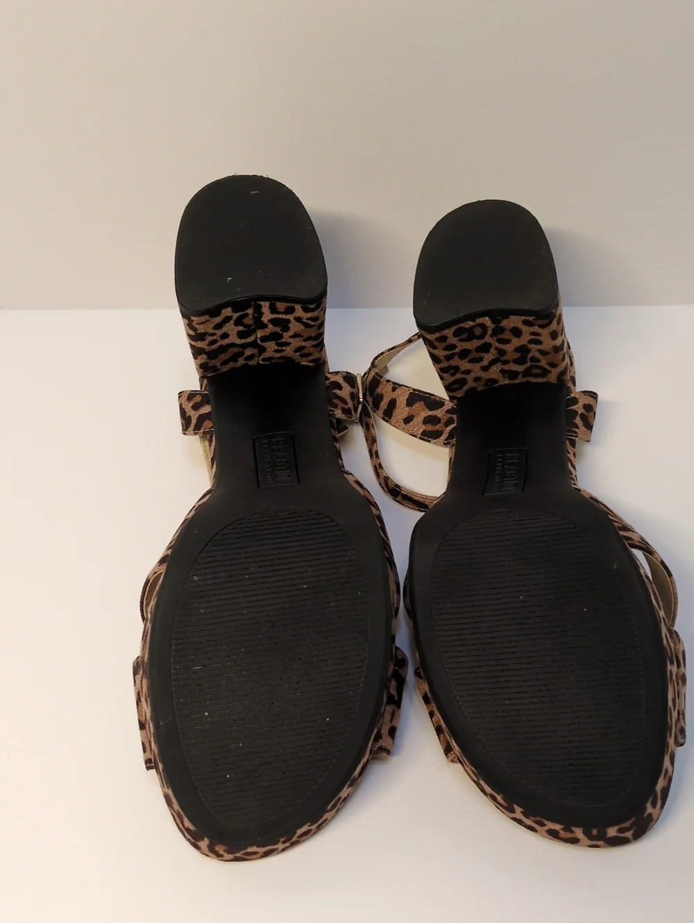 Kenneth Cole Reaction Reeva Leopard Print Platform Sandals Block Heel Size 10